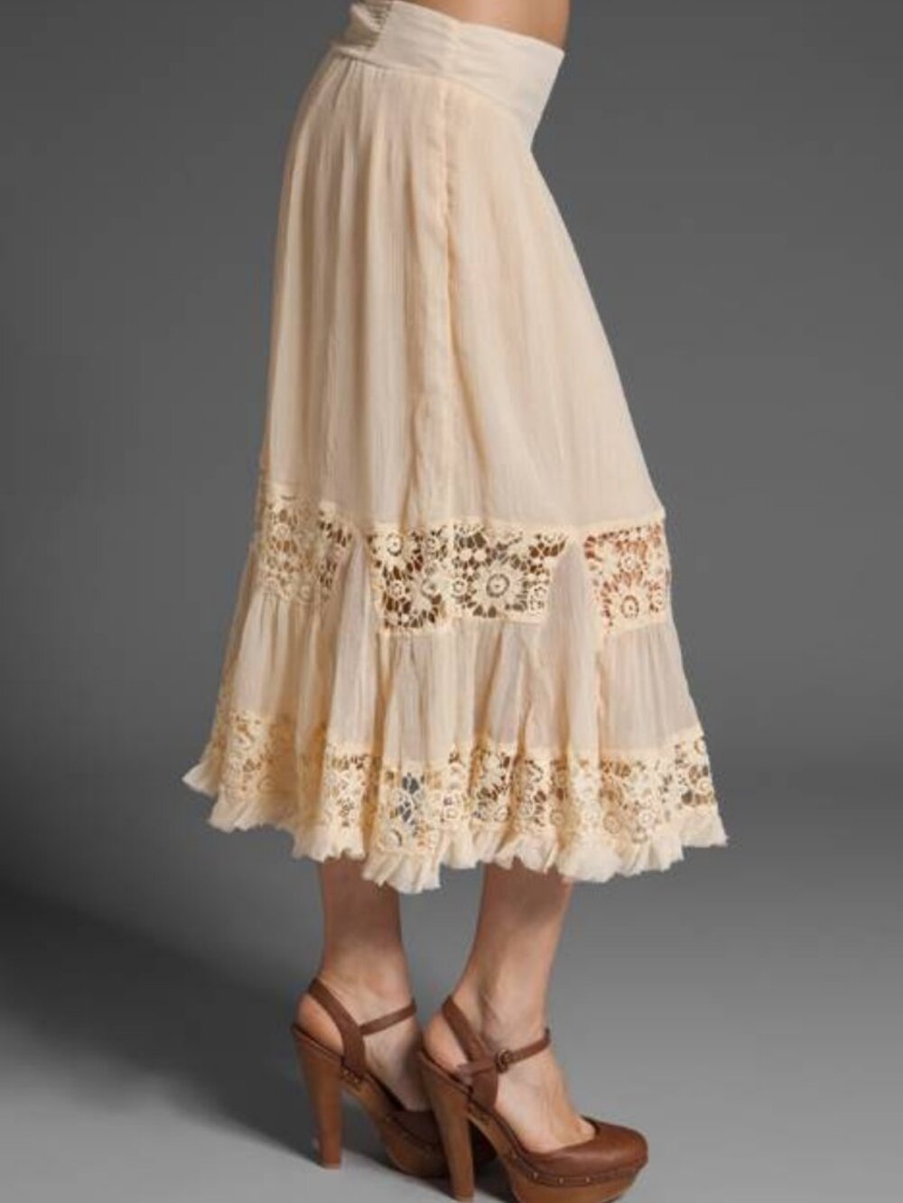 Free People Lace Therapy Midi Skirt Antique Ivory Crochet Lace Tiers NWT - Picture 2 of 9